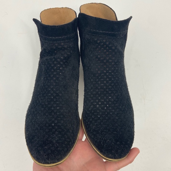LUCKY Braylie Perforated Black Suede Booties 9 - Picture 5 of 8